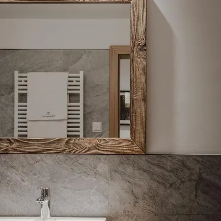 Lieblingsplatzl Inklusive Kostenfreiem Eintritt In Alpentherme Ganzjährig - Im Sommer Freie Bergbahnfahrten Apartment Bad Hofgastein