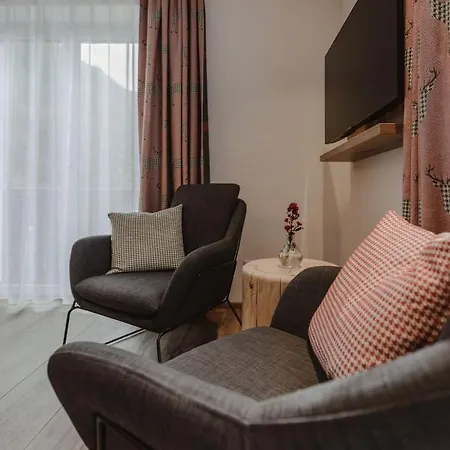 Lieblingsplatzl Inklusive Kostenfreiem Eintritt In Alpentherme Ganzjährig - Im Sommer Freie Bergbahnfahrten *