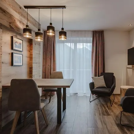 Apartmán Lieblingsplatzl Inklusive Kostenfreiem Eintritt In Alpentherme Ganzjaehrig - Im Sommer Freie Bergbahnfahrten