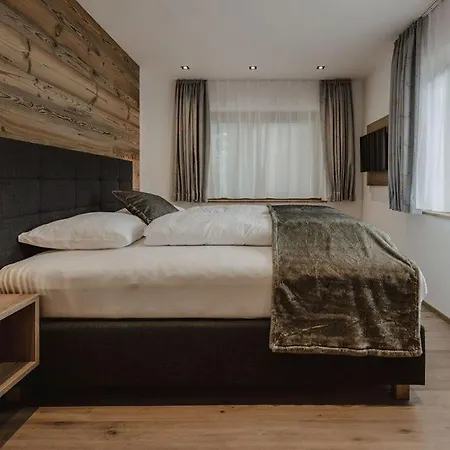 Lieblingsplatzl Inklusive Kostenfreiem Eintritt In Alpentherme Ganzjährig - Im Sommer Freie Bergbahnfahrten * Bad Hofgastein