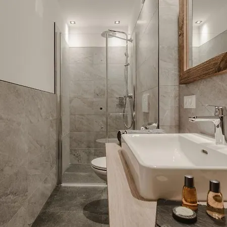 Lieblingsplatzl Inklusive Kostenfreiem Eintritt In Alpentherme Ganzjährig - Im Sommer Freie Bergbahnfahrten Apartment *