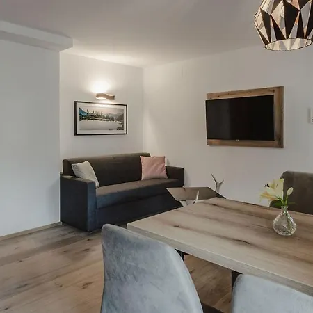 Apartment Lieblingsplatzl Inklusive Kostenfreiem Eintritt In Alpentherme Ganzjährig - Im Sommer Freie Bergbahnfahrten Bad Hofgastein