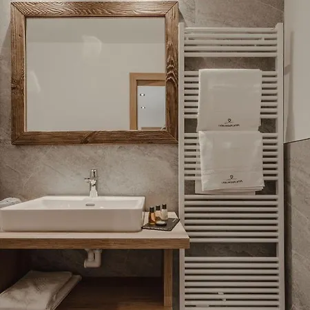Lieblingsplatzl Inklusive Kostenfreiem Eintritt In Alpentherme Ganzjaehrig - Im Sommer Freie Bergbahnfahrten Apartment *