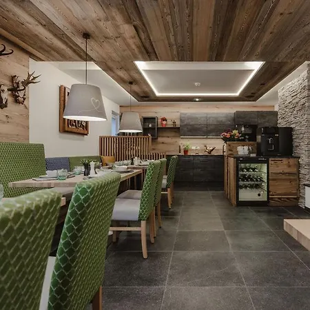 Lieblingsplatzl Inklusive Kostenfreiem Eintritt In Alpentherme Ganzjährig - Im Sommer Freie Bergbahnfahrten