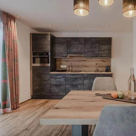 Apartmán Lieblingsplatzl Inklusive Kostenfreiem Eintritt In Alpentherme Ganzjaehrig - Im Sommer Freie Bergbahnfahrten Bad Hofgastein