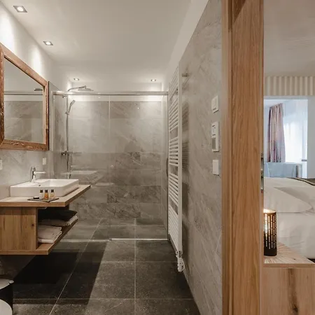 Apartment Lieblingsplatzl Inklusive Kostenfreiem Eintritt In Alpentherme Ganzjährig - Im Sommer Freie Bergbahnfahrten Bad Hofgastein