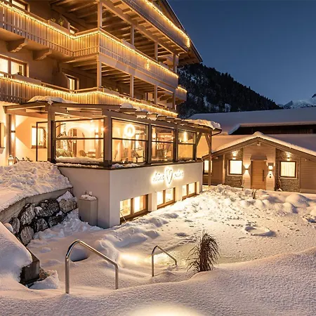 Lieblingsplatzl Inklusive Kostenfreiem Eintritt In Alpentherme Ganzjaehrig - Im Sommer Freie Bergbahnfahrten * Bad Hofgastein